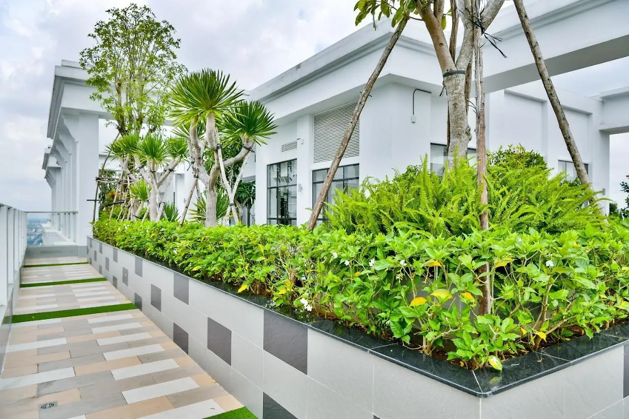 The Tresor Apartment Free Pool & Gym Ho Chi Minh City Vietnam